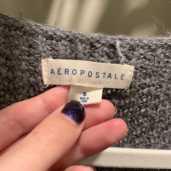 Aeropostale sweater - Picture 2 of 3